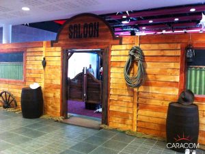 decoration-evenement-saloon