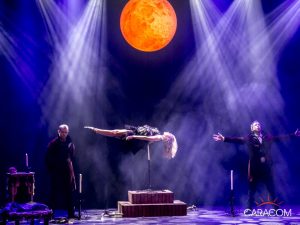 organisation-de-spectacle-de-magie-levitation