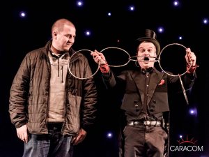 organisation-spectacle-cirque-presentateurs-magie-2